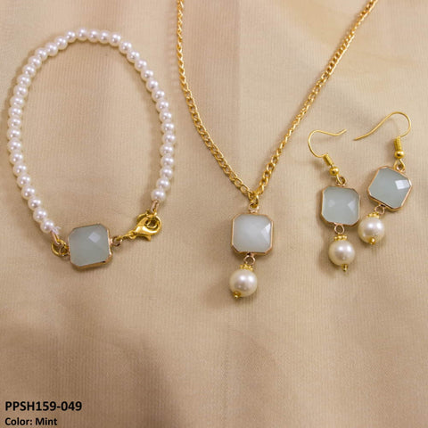 PPSH159 SDQ Square Diamond Pendant Set - PPSH