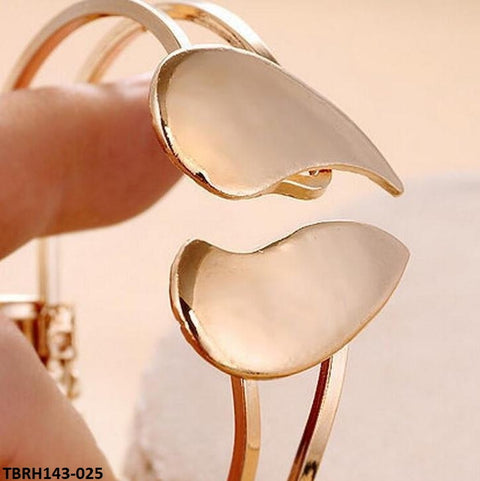 TBRH143 SGC Heart Openable Bracelet - TBRH