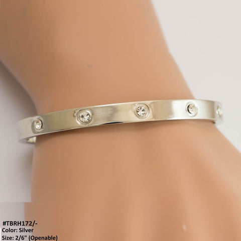 This stylish TBRH172 XHU Imp Bracelet Openable - CBRH from TJ Wholesale Pakistan is the perfect fashion accessory for any occasion. Made with high-quality materials, it adds a touch of glamour and elegance to any outfit. Elevate your style with this fashionable and affordable piece of artificial jewelry.