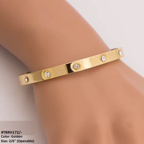 This stylish TBRH172 XHU Imp Bracelet Openable - CBRH from TJ Wholesale Pakistan is the perfect fashion accessory for any occasion. Made with high-quality materials, it adds a touch of glamour and elegance to any outfit. Elevate your style with this fashionable and affordable piece of artificial jewelry.