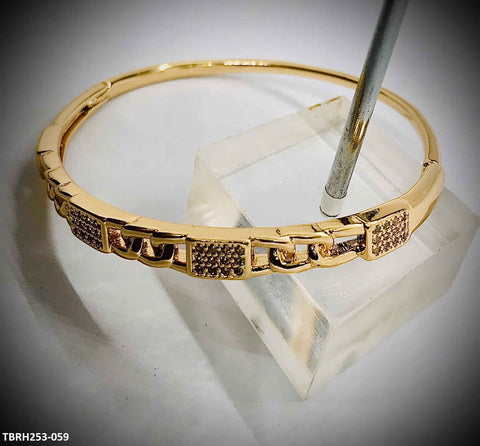 TBRH253 GXN Charm Hand Bracelet Operable - TBRH