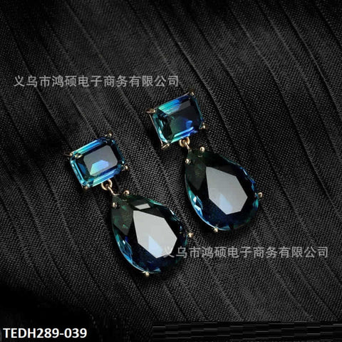 TEDH289 WUH Tear Drop Earrings Pair - TEDH