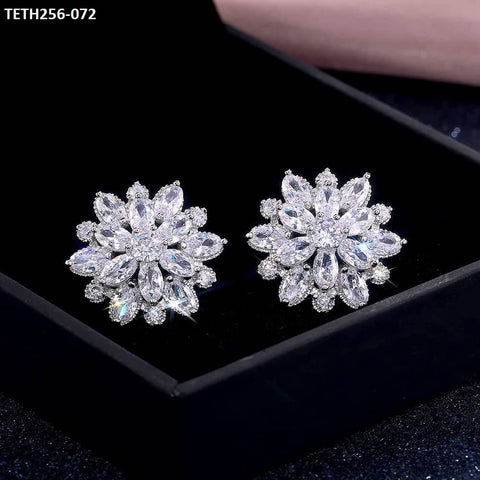 TETH256 CSH Flower Stud Ear Tops Pair - TETH