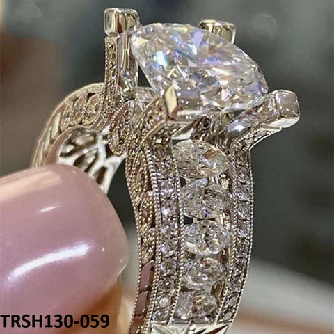 The TRSH130 CSH Cathedral Ring from TJ Wholesale, Pakistan will enhance your look! This fashion accessory gives your clothing a refined touch and a dash of style to every ensemble. For every fashion enthusiast, this artificial jewelry piece is a must-have because of its distinctive design and fine craftsmanship.