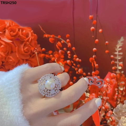 TRSH250 CJD Pearl Flower Cathedral Adjustable Ring - TRSH
